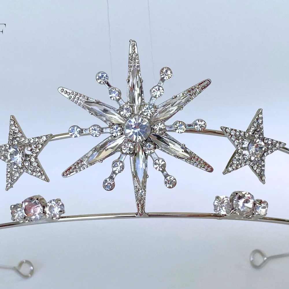 Elegant Silver Starburst Tiara, birthday crown, wedding headband - Picture 3 of 3